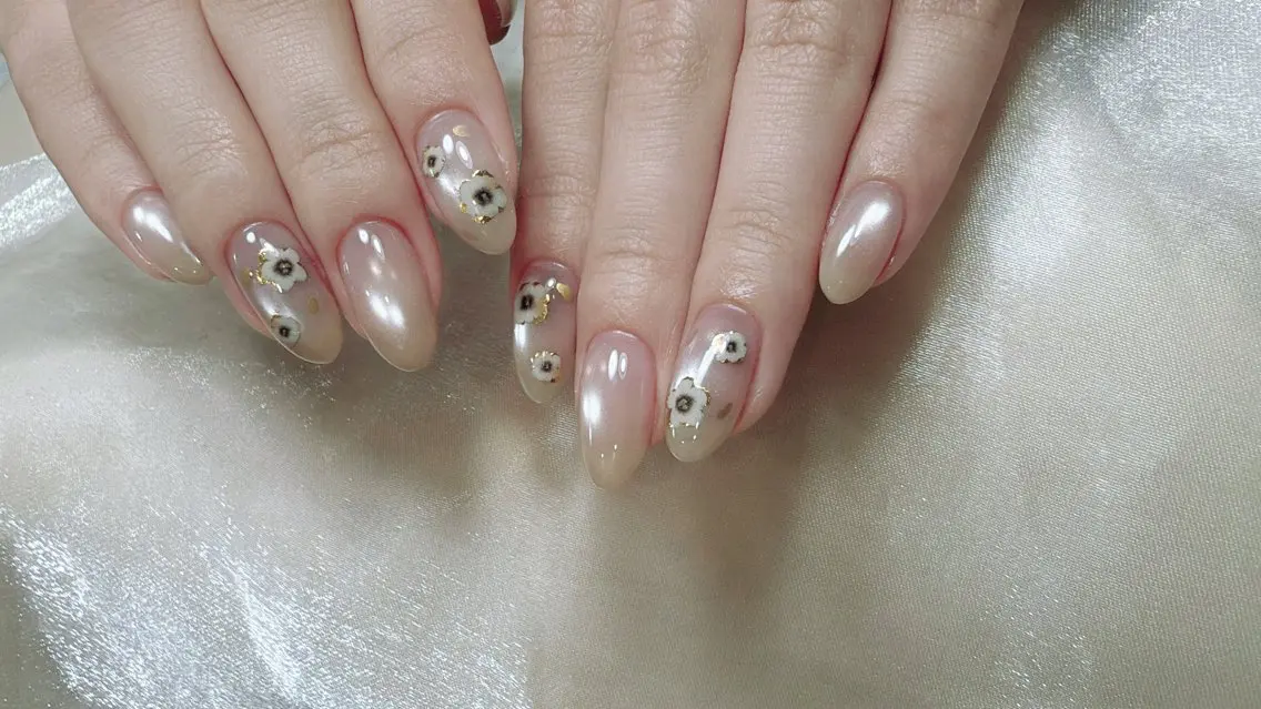 ネイル マグネットネイル マグネットワンカラー ワンカラーネイル ハンドネイル Flower nailのネイルデザイン