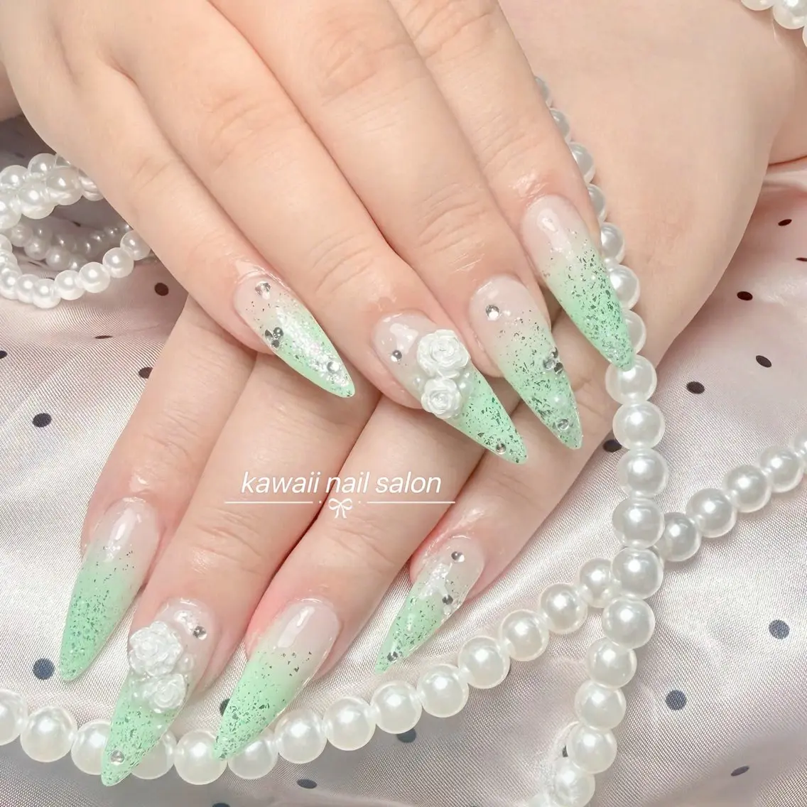 ネイル ドット フレンチネイル 韓国ネイル マグネットネイル オフィスネイル Kawaii Nail Salonのネイルデザイン