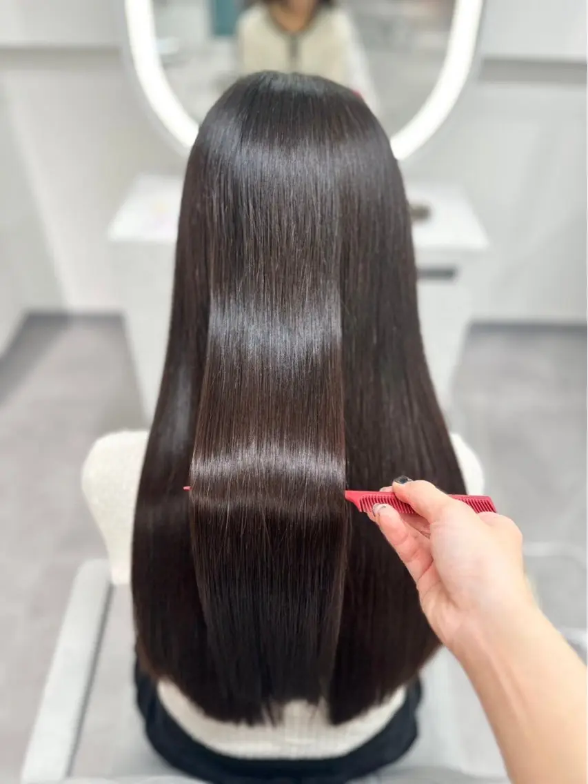 ロング トリートメント 岡本 愛梨のヘアスタイル