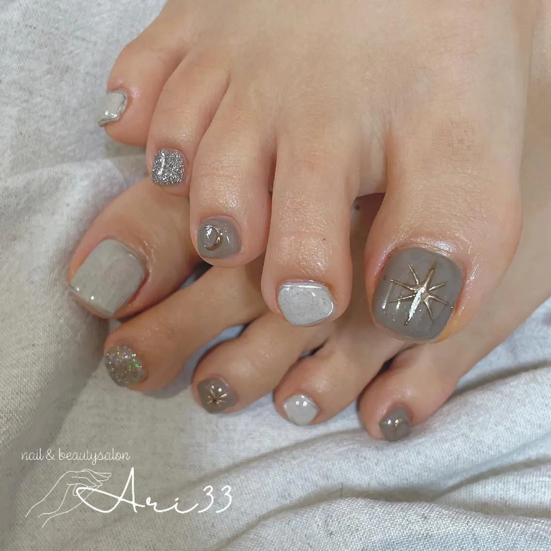 ネイル アートネイル フットネイル ミラーネイル プライベートサロン Ari33nailのネイルデザイン