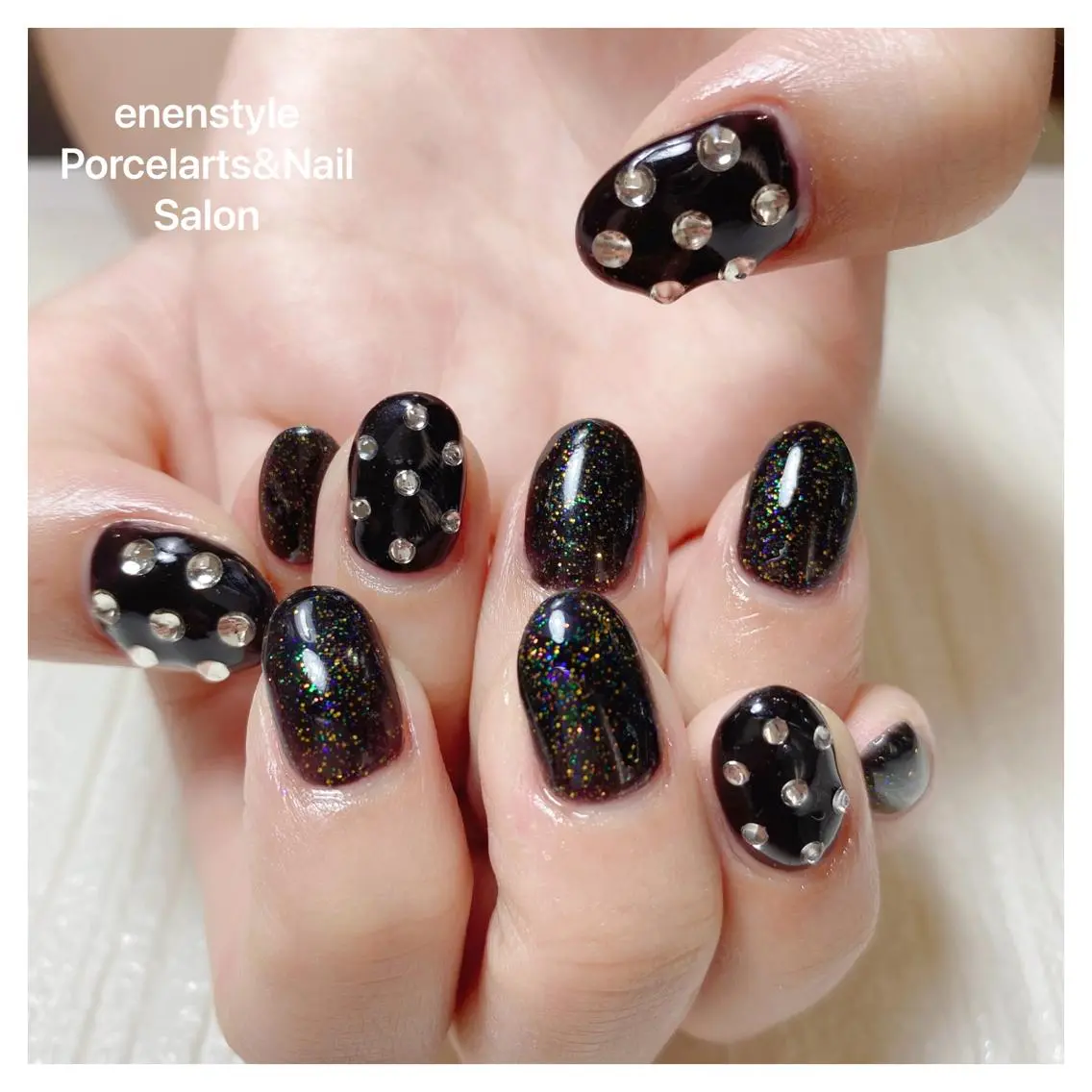 ミディアム ネイル ハンドネイル 🐾enen style 🐾のネイルデザイン