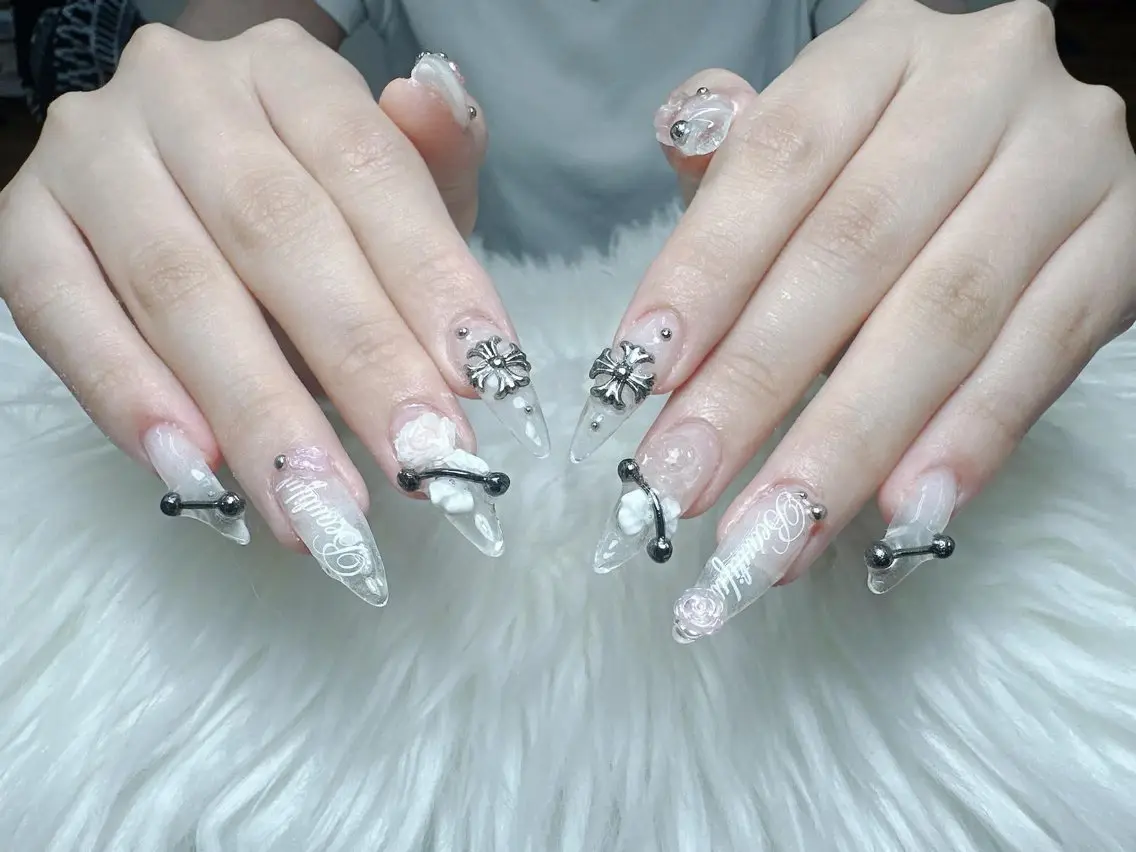 ネイル 韓国ネイル 水色 マグネットネイル ニュアンスネイル オフィスネイル ハンドネイル Hana Rose Nailのネイルデザイン