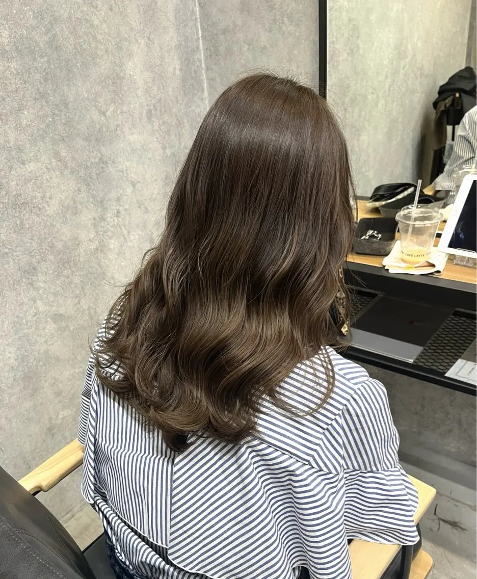 ミディアム ヘアカラー 縮毛矯正 森 隆司のヘアスタイル