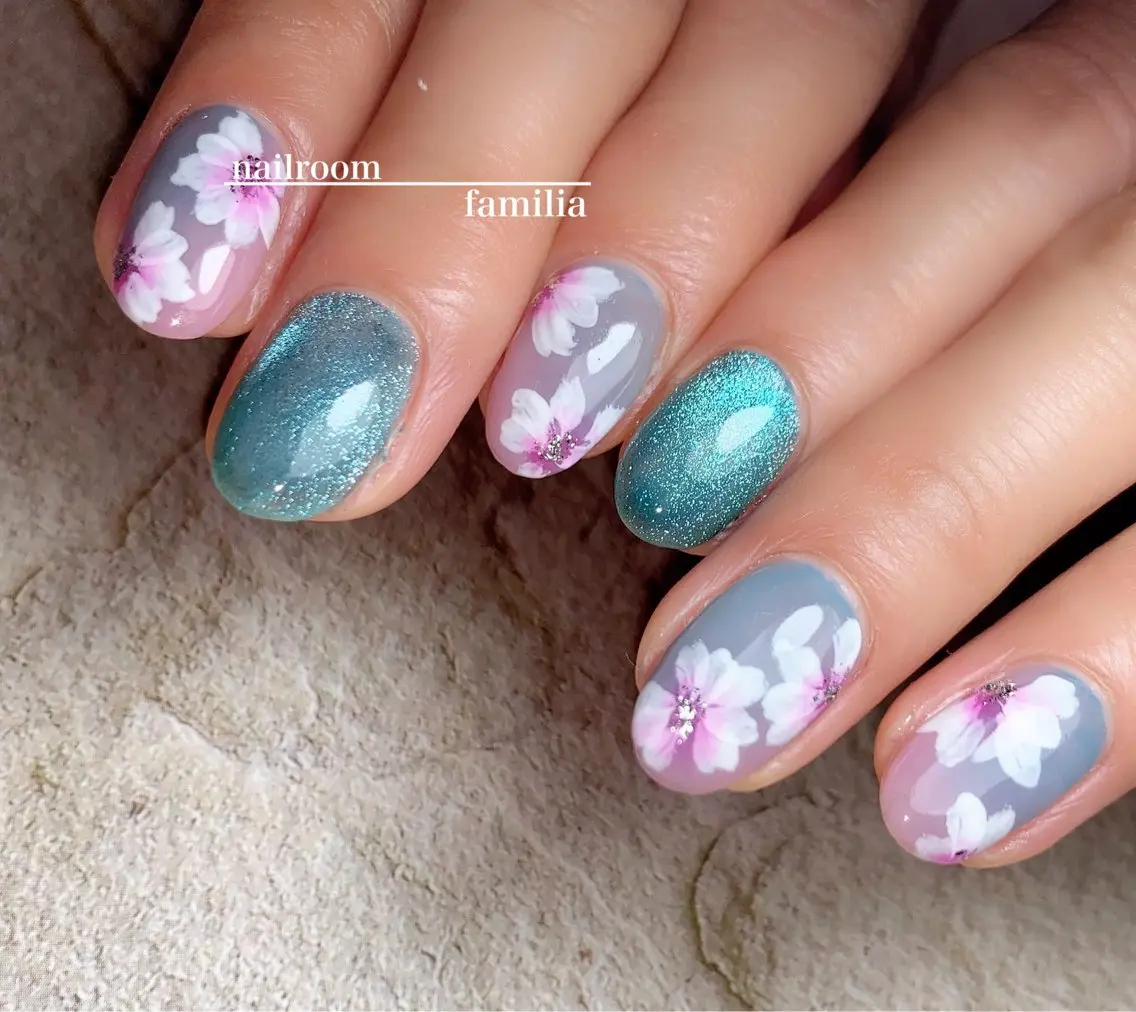 ネイル フラワーネイル マグネットネイル ハンドネイル -nailroom- familiaのネイルデザイン