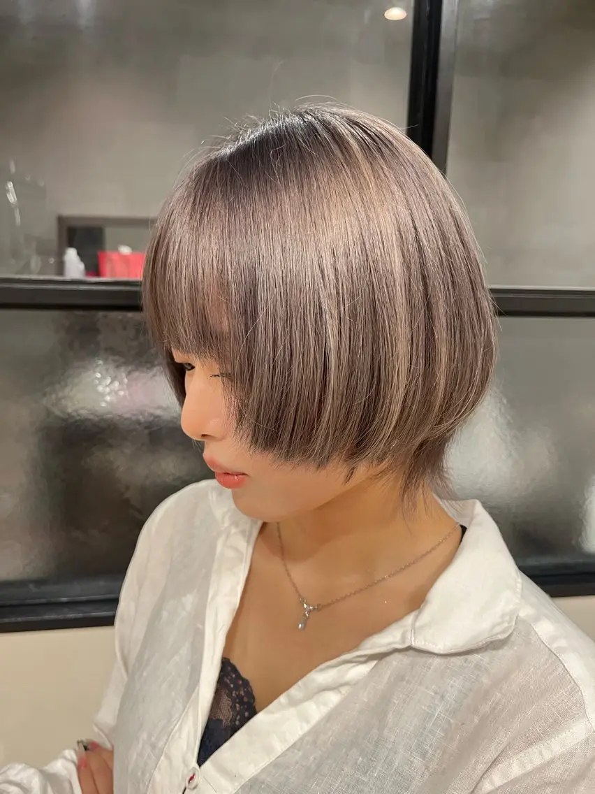 《サラサラブリーチ》ケアダブルカラー(ブリーチカラー)の写真