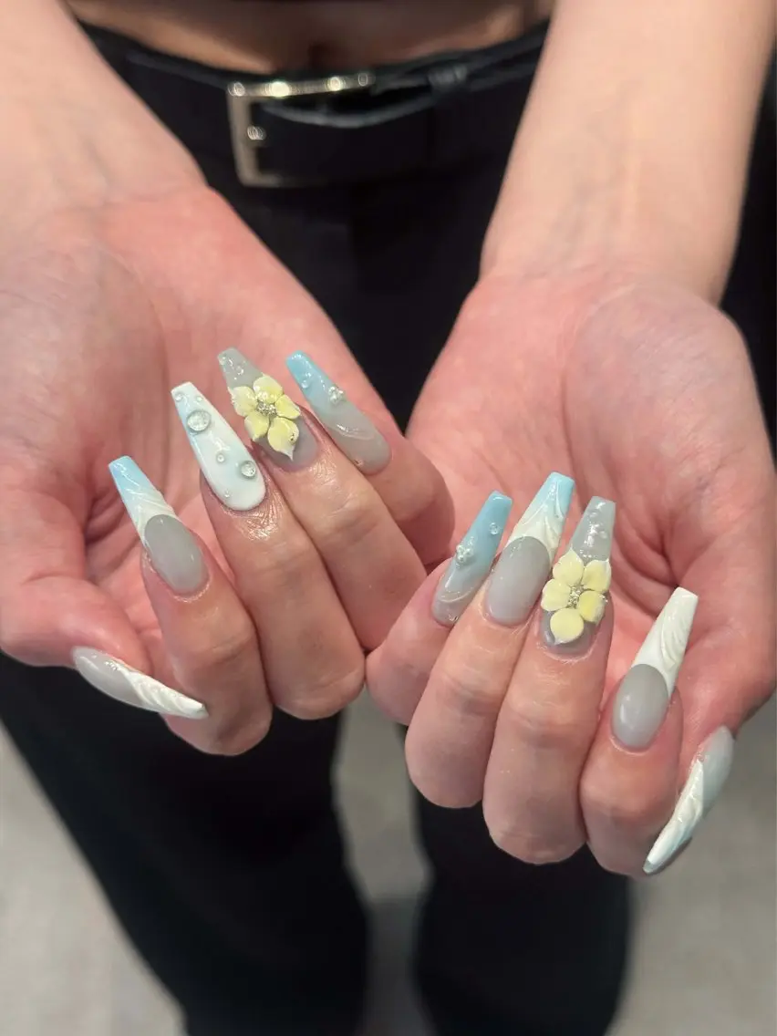 ネイル チークネイル ドット フレンチネイル グラデーション ハート ハンドネイル ハンドケア Eli Muse 新宿ネイルのネイルデザイン