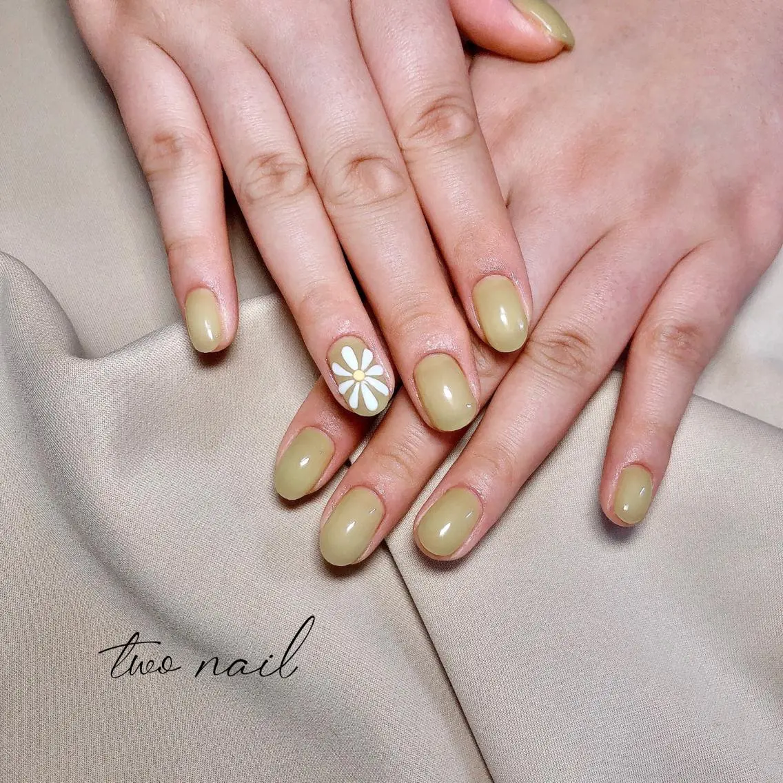 ネイル アートネイル フットネイル ハート ニュアンスネイル ホワイト two nailのネイルデザイン