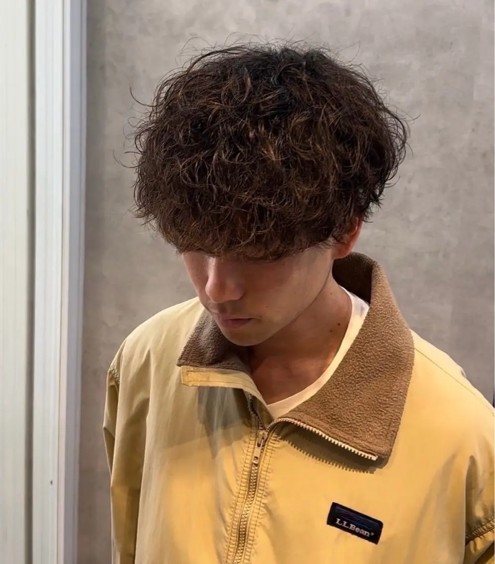 ショート パーマ メンズ ✨髪質改善✨ハイトー ンカラー⭐️藤沢のヘアスタイル