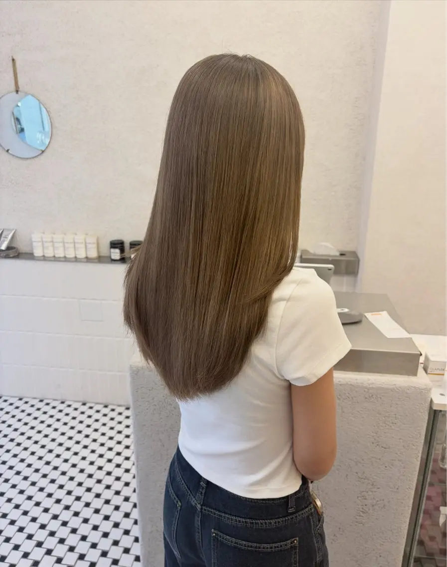 ロング ヘアカラー リン🔔ボブ cut まろやかベージュ🤎のヘアスタイル