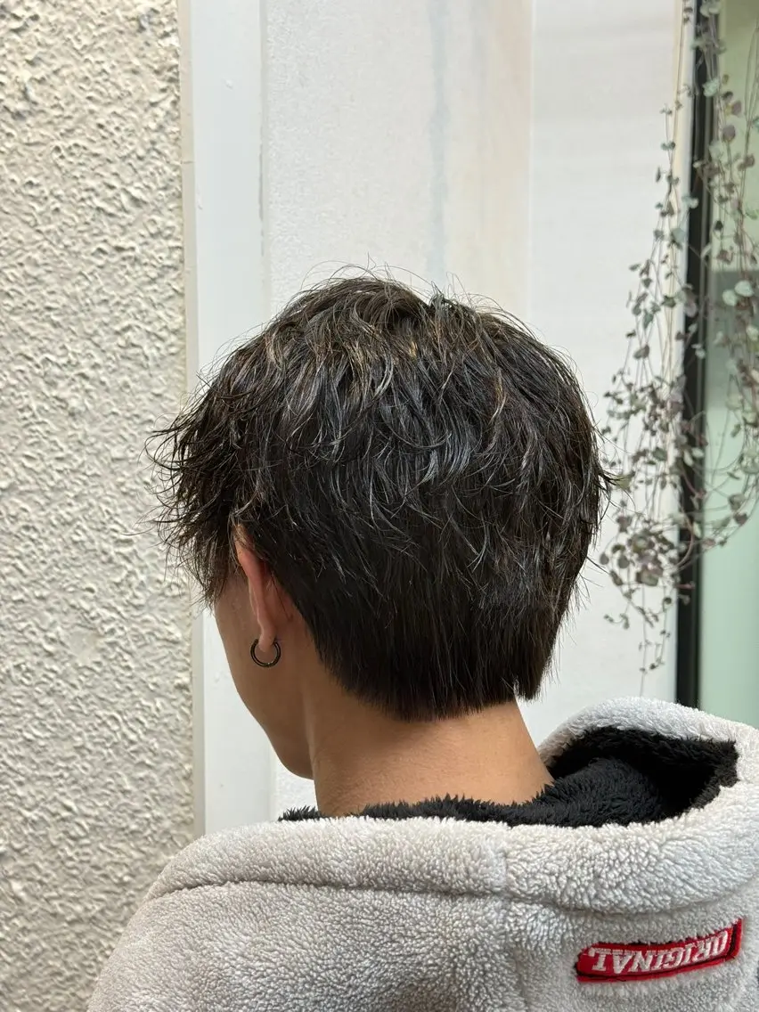 【デザイン性抜群✨️】カット+波巻きスパイラルパーマの写真