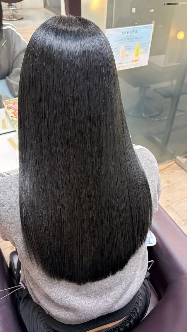 ロング カラー 髪質改善 トリートメント ヘアカラー トリートメント 福原 未来のヘアスタイル