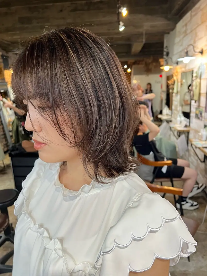 ミディアム カラー カット ヘアカラー トリートメント ツキノキ ミナのヘアスタイル