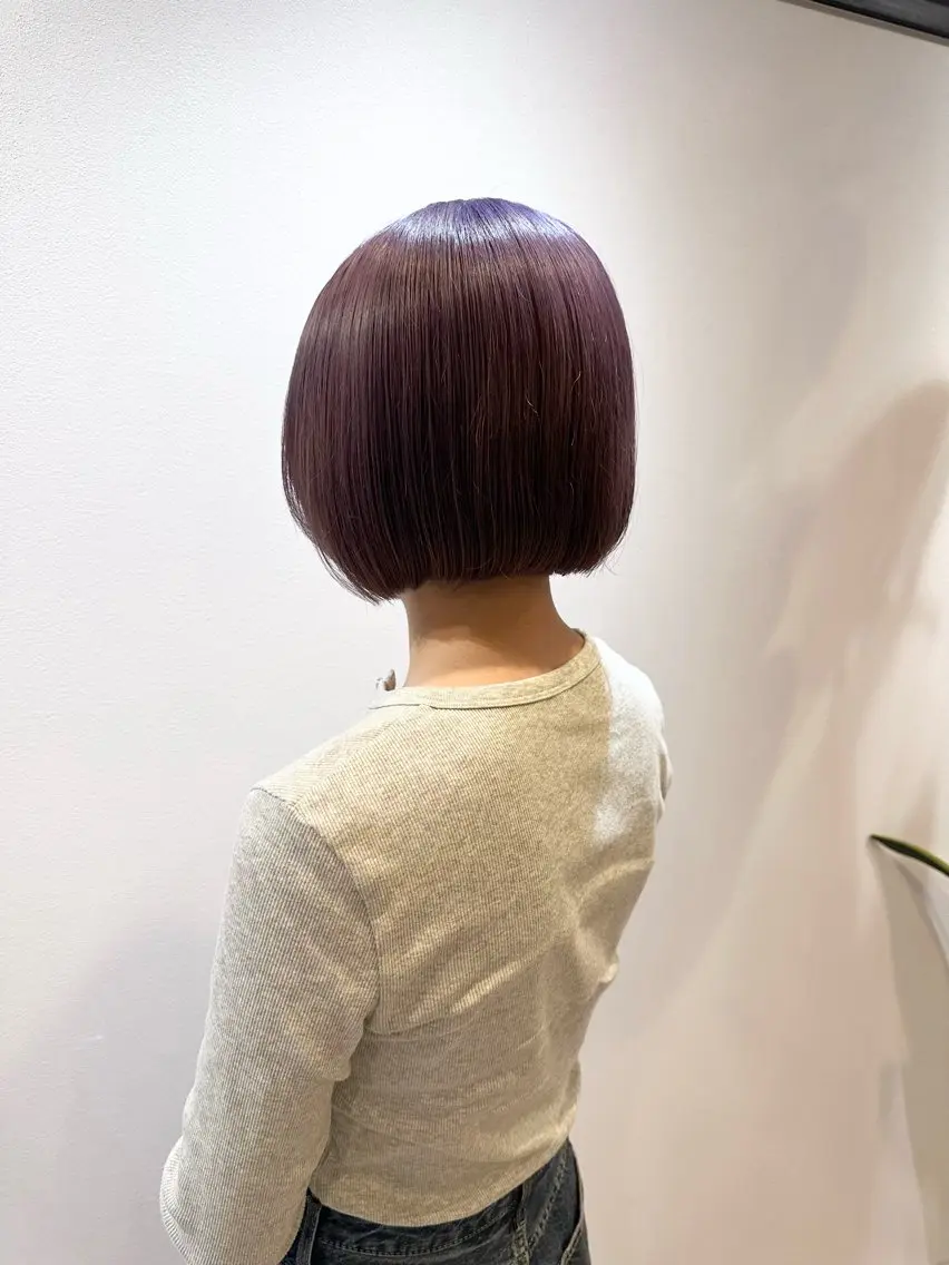 ショート カラー ボブレイヤー ブリーチ ケアブリーチ ラベンダーカラー ボブ カット ヘアカラー トリートメント 山下恋佳/矢場町/ ブリーチ/ショートのヘアスタイル
