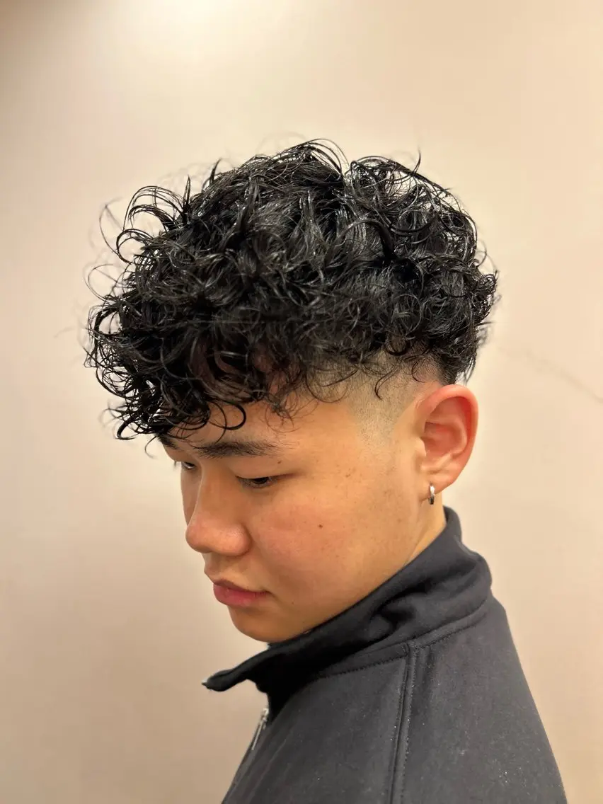 ショート パーマ 小島 史也のヘアスタイル