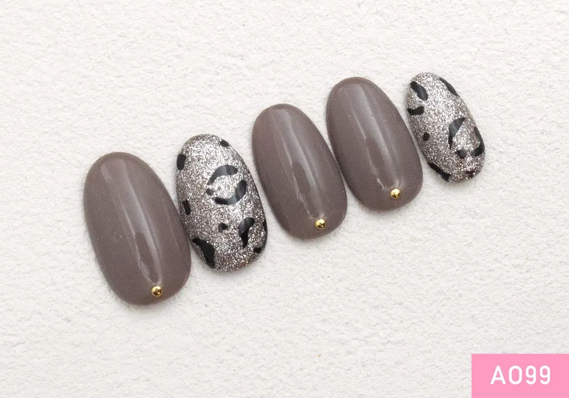 ネイル ゴールド 新橋⭐️ Nailのネイルデザイン