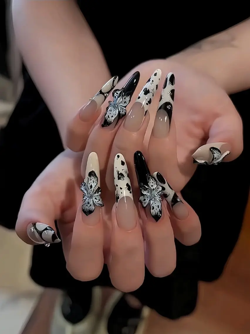 ネイル アートネイル フレンチネイル ジェルネイル 韓国ネイル ミラーネイル Rin Nail 新大久保店のネイルデザイン