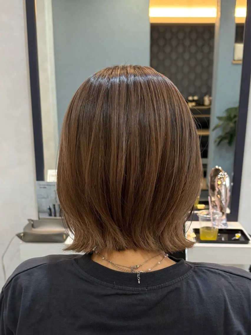 ショート ハイライト 髪質改善 縮毛矯正 ヘアカラー 髪のお悩みお任せ ください坂 要司のヘアスタイル
