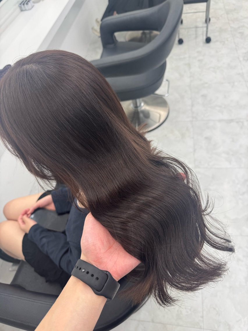 カラー ヘアカラー トリートメント 🌿赤み消しカラー× 艶髪透明感🌿りくのヘアスタイル