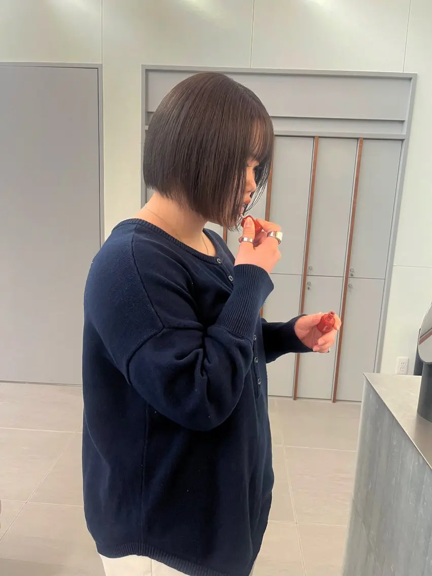 ミディアム カラー ブリーチ グレージュ ヘアカラー Wカラー／ベージュ／ ロングカット/Rioのヘアスタイル