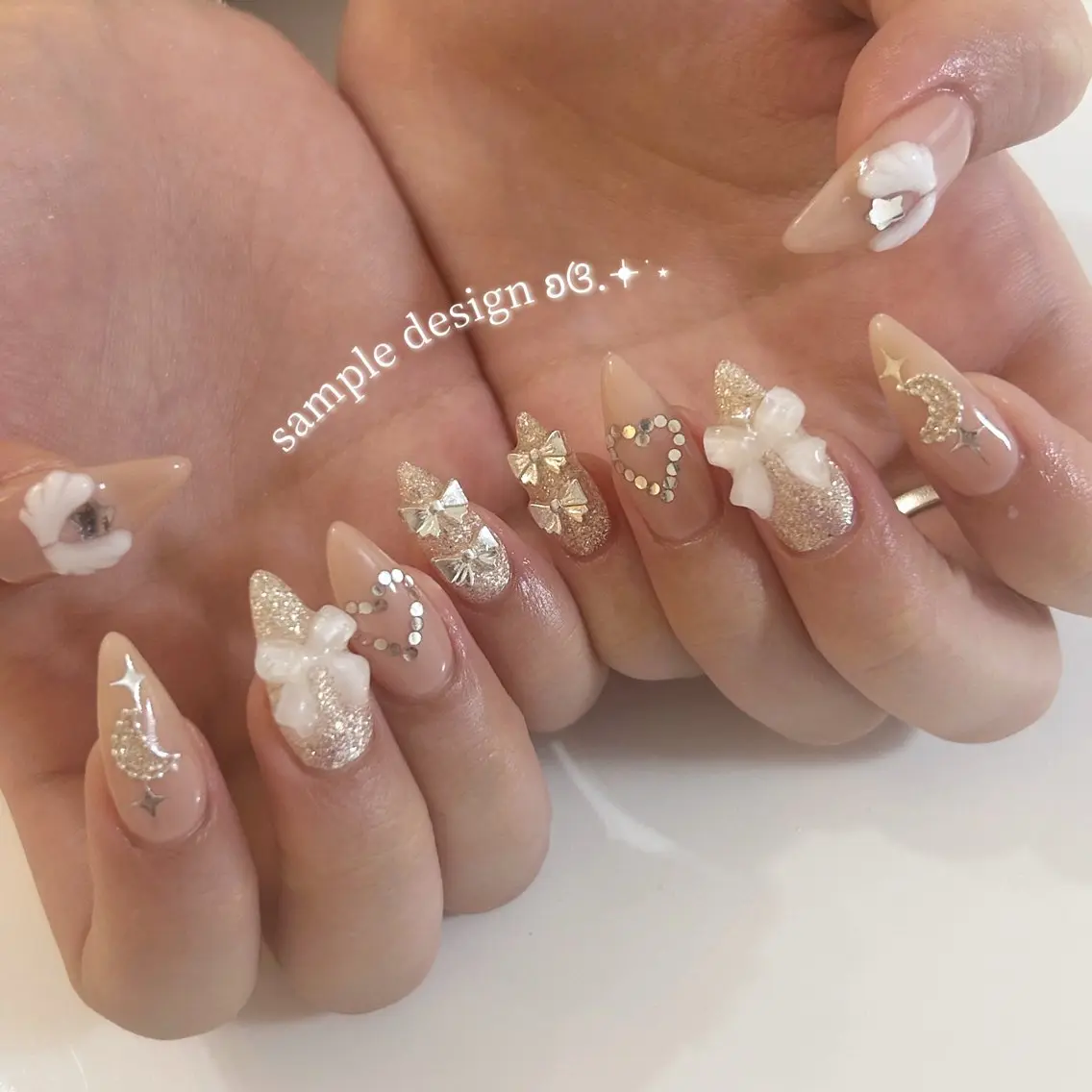 ネイル ハンドネイル ViViA momokaのネイルデザイン