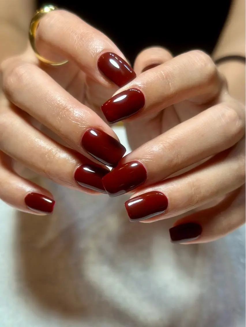 ネイル ボルドー ワンカラーネイル ハンドネイル mana nailのネイルデザイン