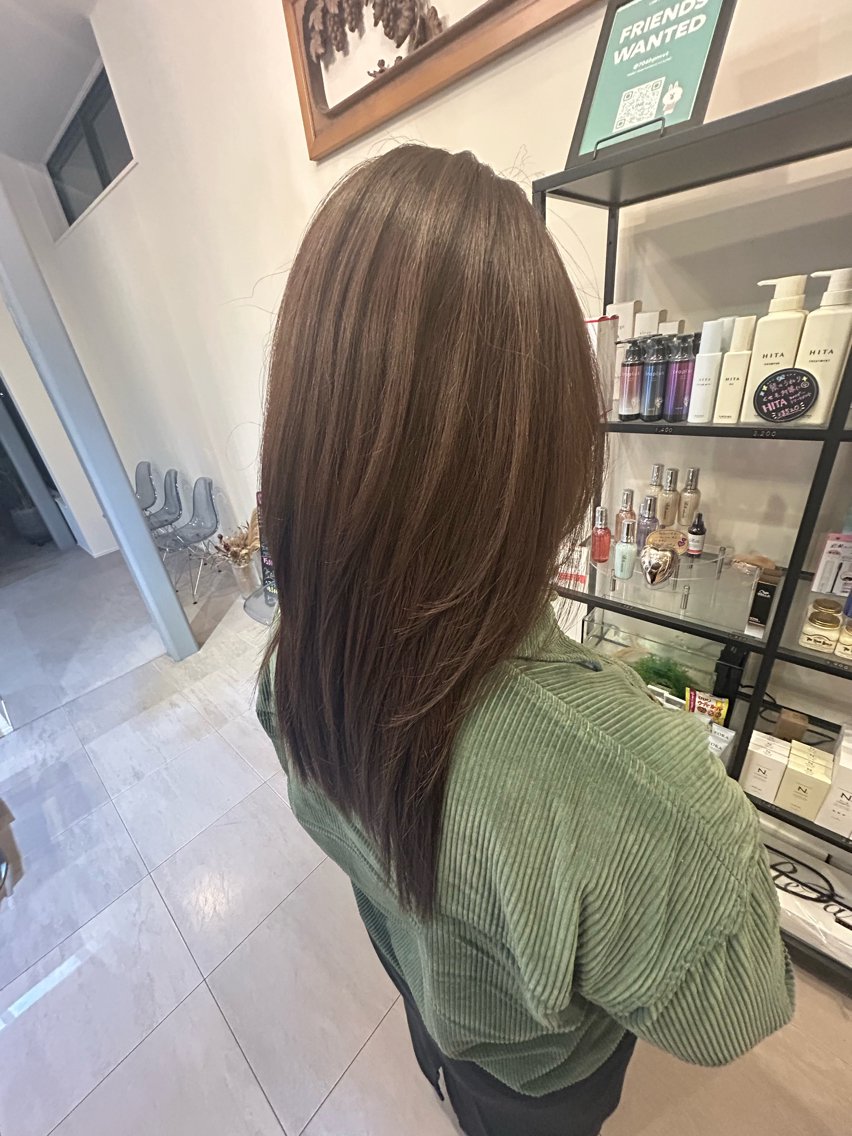 セミロング ヘアカラー 茂木 良太のネイルデザイン