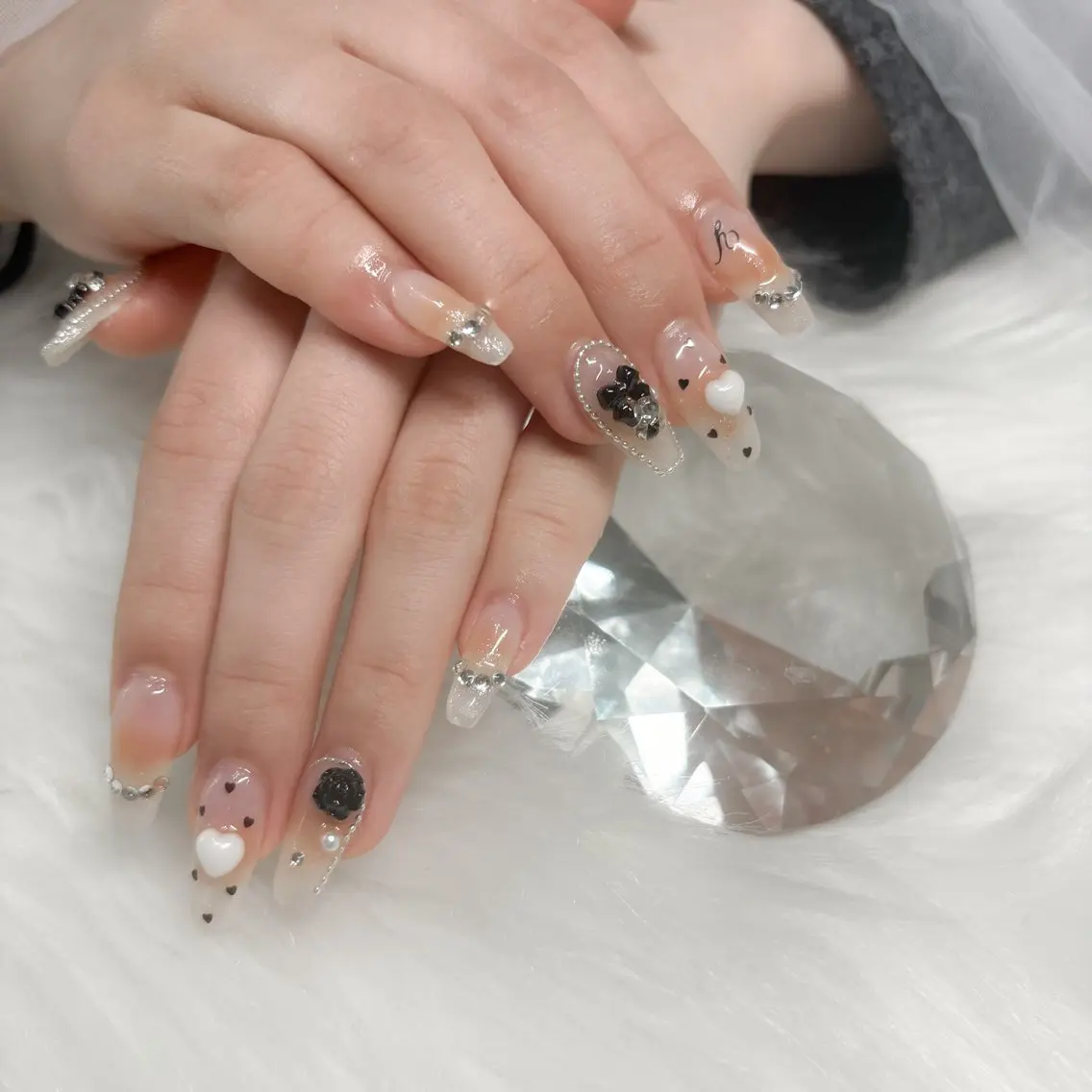 ネイル ハンドネイル LUNA MAIのネイルデザイン