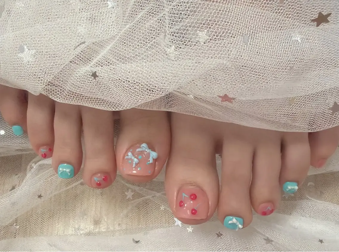 ネイル 小澤 梨奈のネイルデザイン