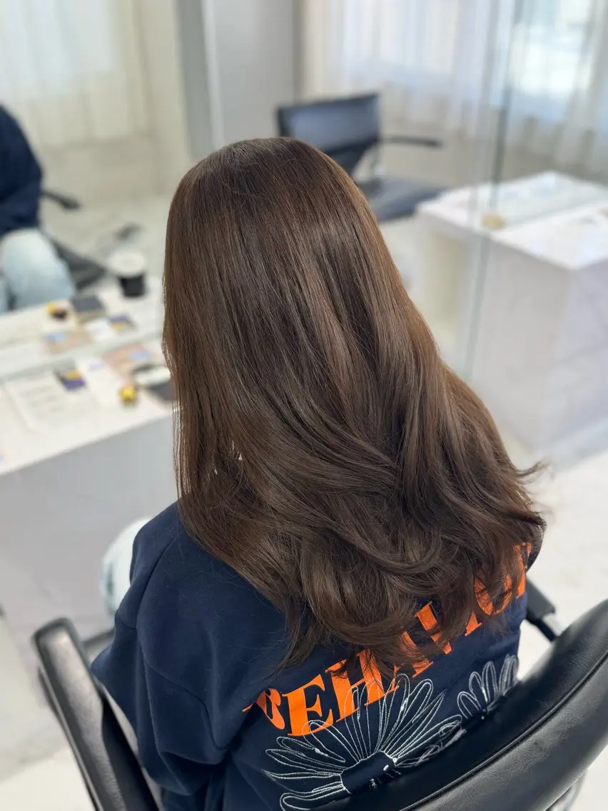 ロング ヘアカラー karina🌿レイ ヤーカット/髪質改善のヘアスタイル
