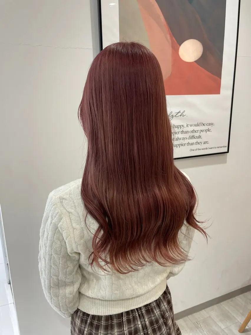 ロング カット ヘアカラー 吉原 愛美のヘアスタイル