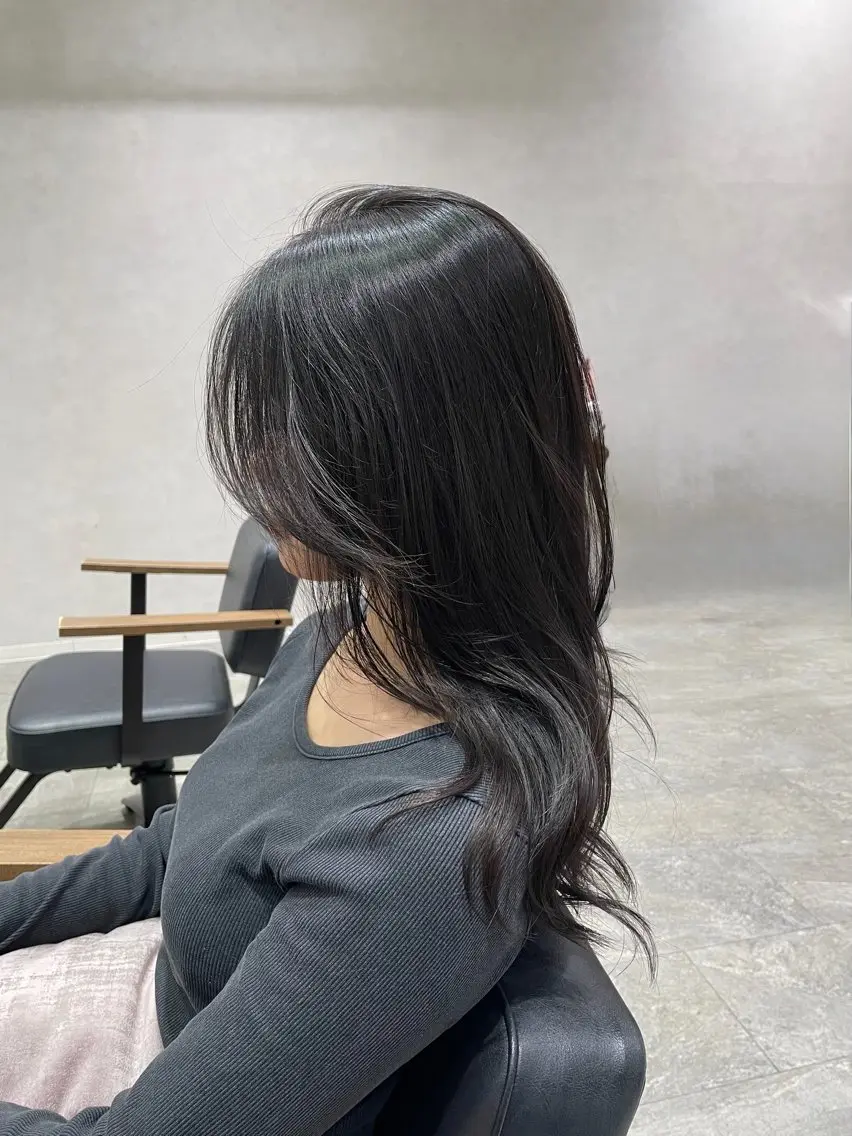 ロング カット 石垣 凜のヘアスタイル