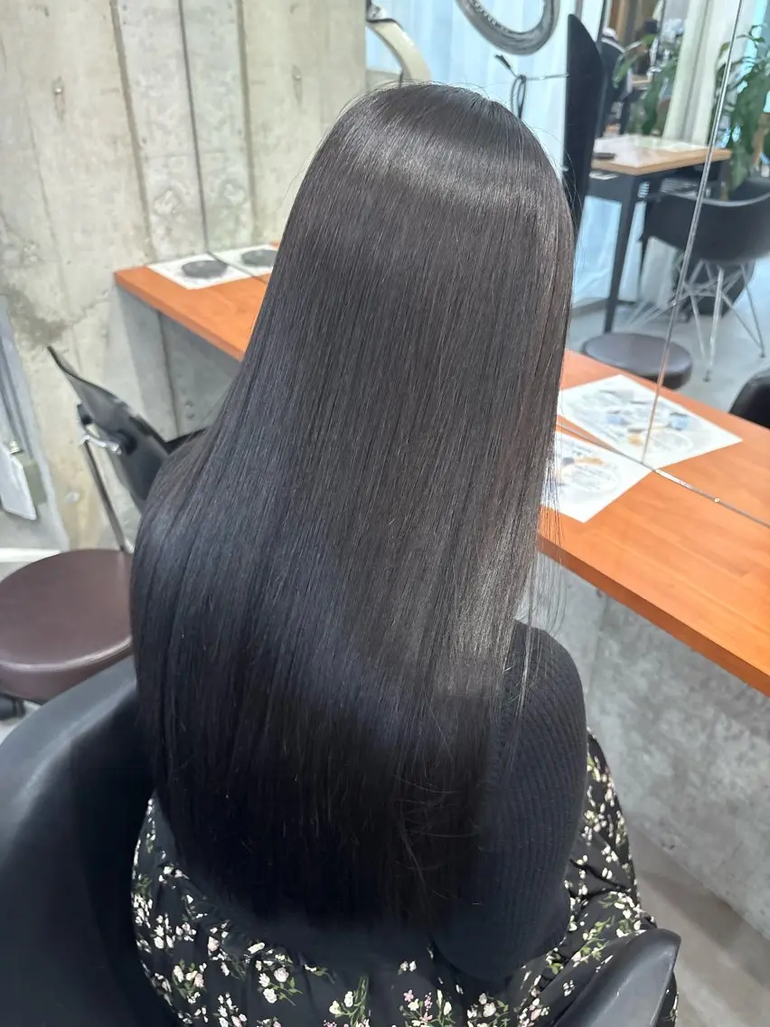 ロング 縮毛矯正 髪質改善／縮毛矯正 関根青葉のヘアスタイル