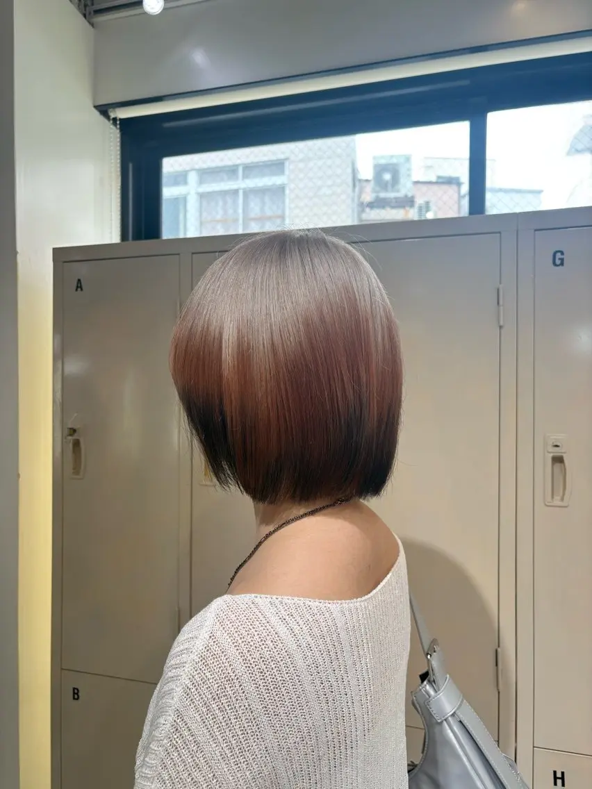ミディアム カラー ヘアカラー トリートメント 🧤高明度ハイトーン 🧤莉音のヘアスタイル