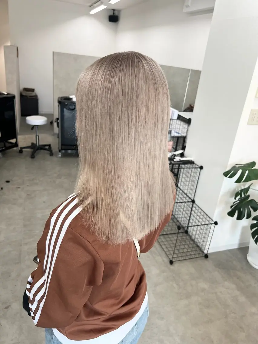 複雑履歴の方ペール系にしたい方🧚🏻2ブリーチ+ダメージレスカラー💎の写真