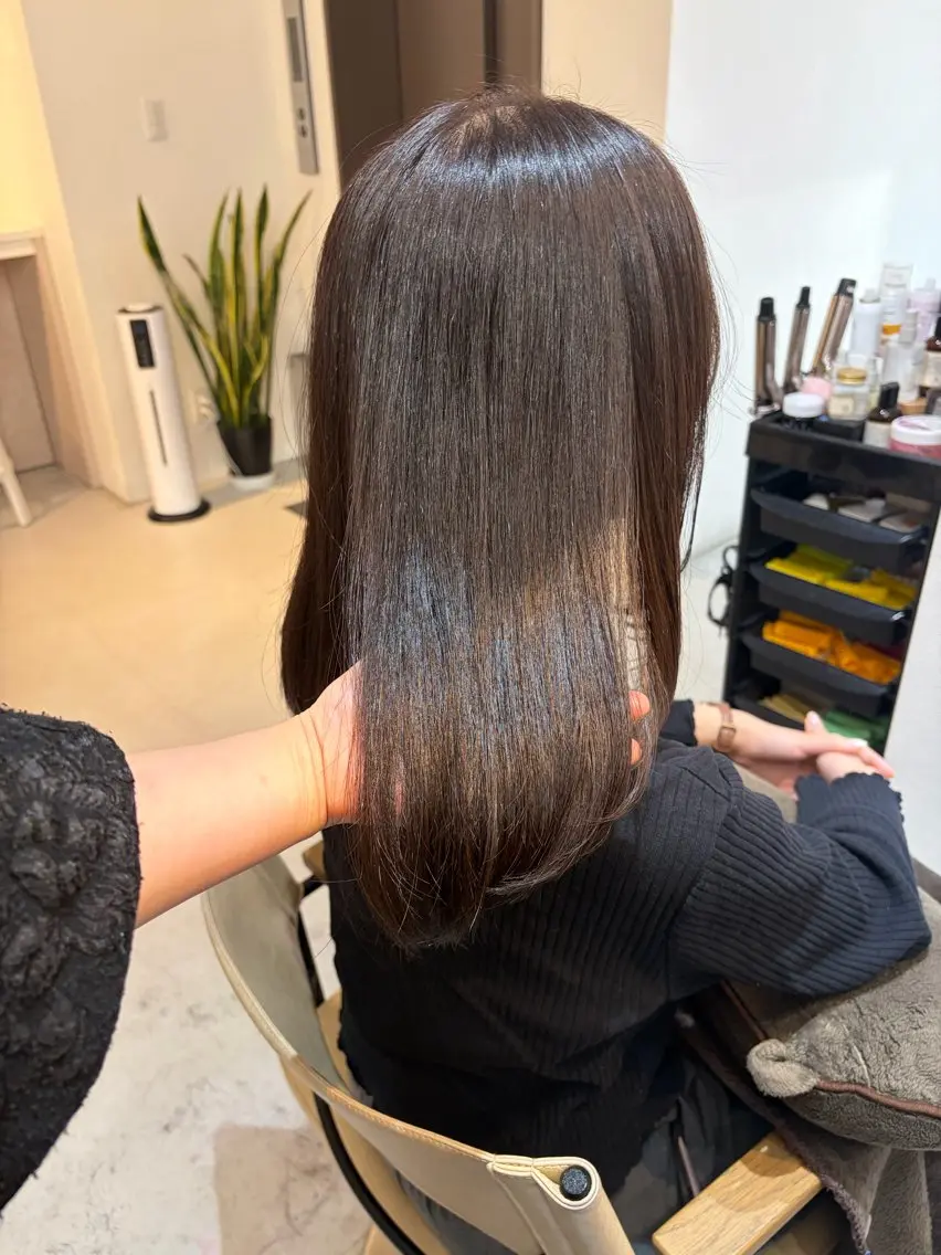 セミロング カット ヘアカラー トリートメント ✨色持ちの良い艶 カラー✨蟹江真世のヘアスタイル
