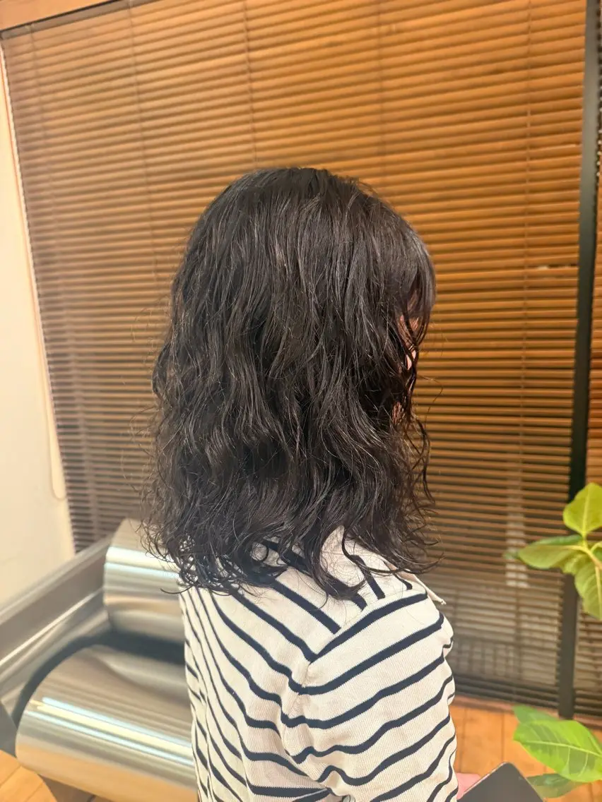 パーマ 西田 夏望のヘアスタイル