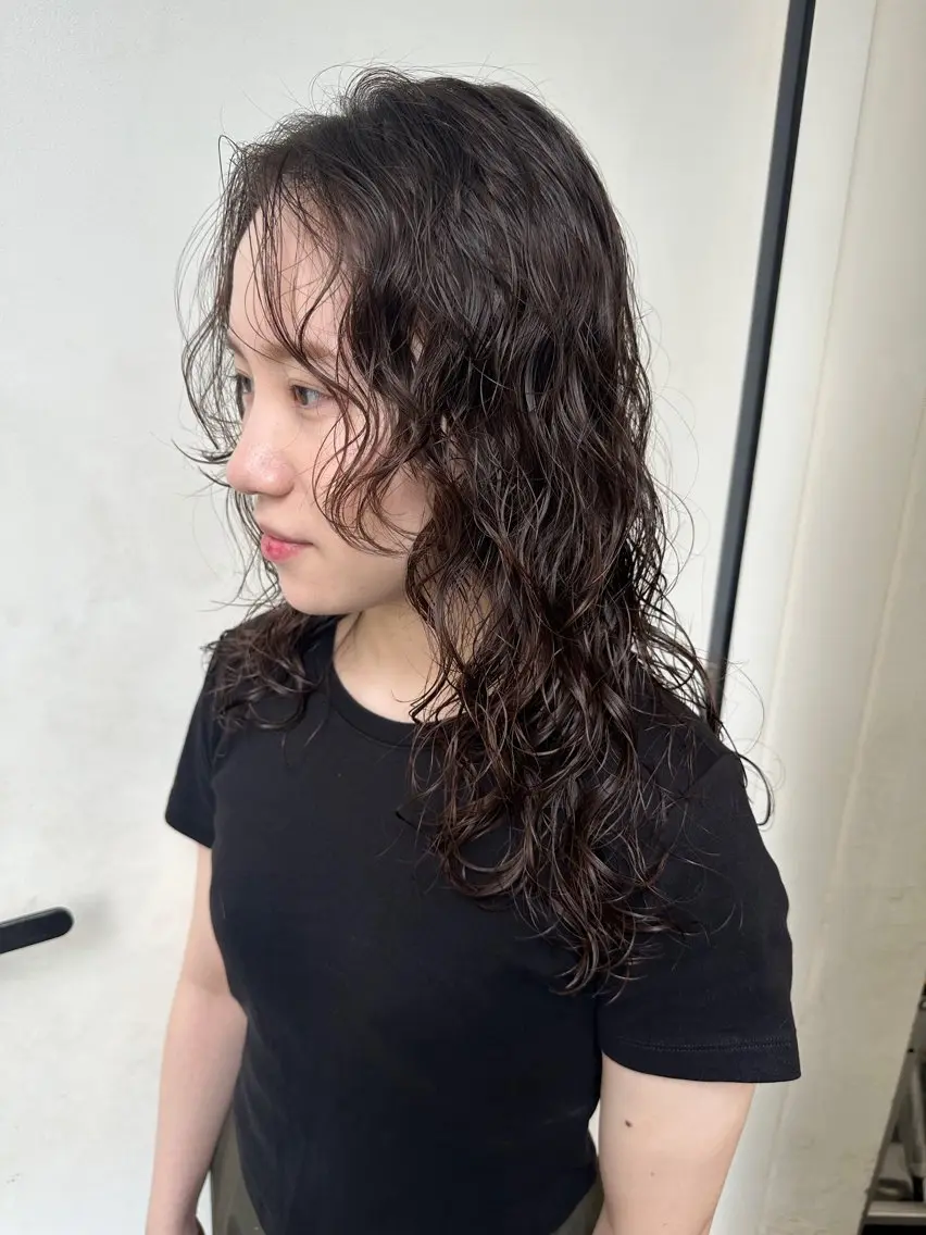 セミロング パーマ ryuei /原宿のヘアスタイル