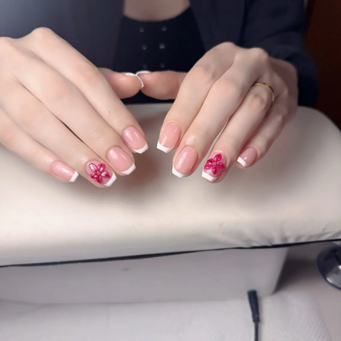 ネイル チークネイル フレンチネイル グラデーション 韓国ネイル マグネットネイル Hana Nailのネイルデザイン