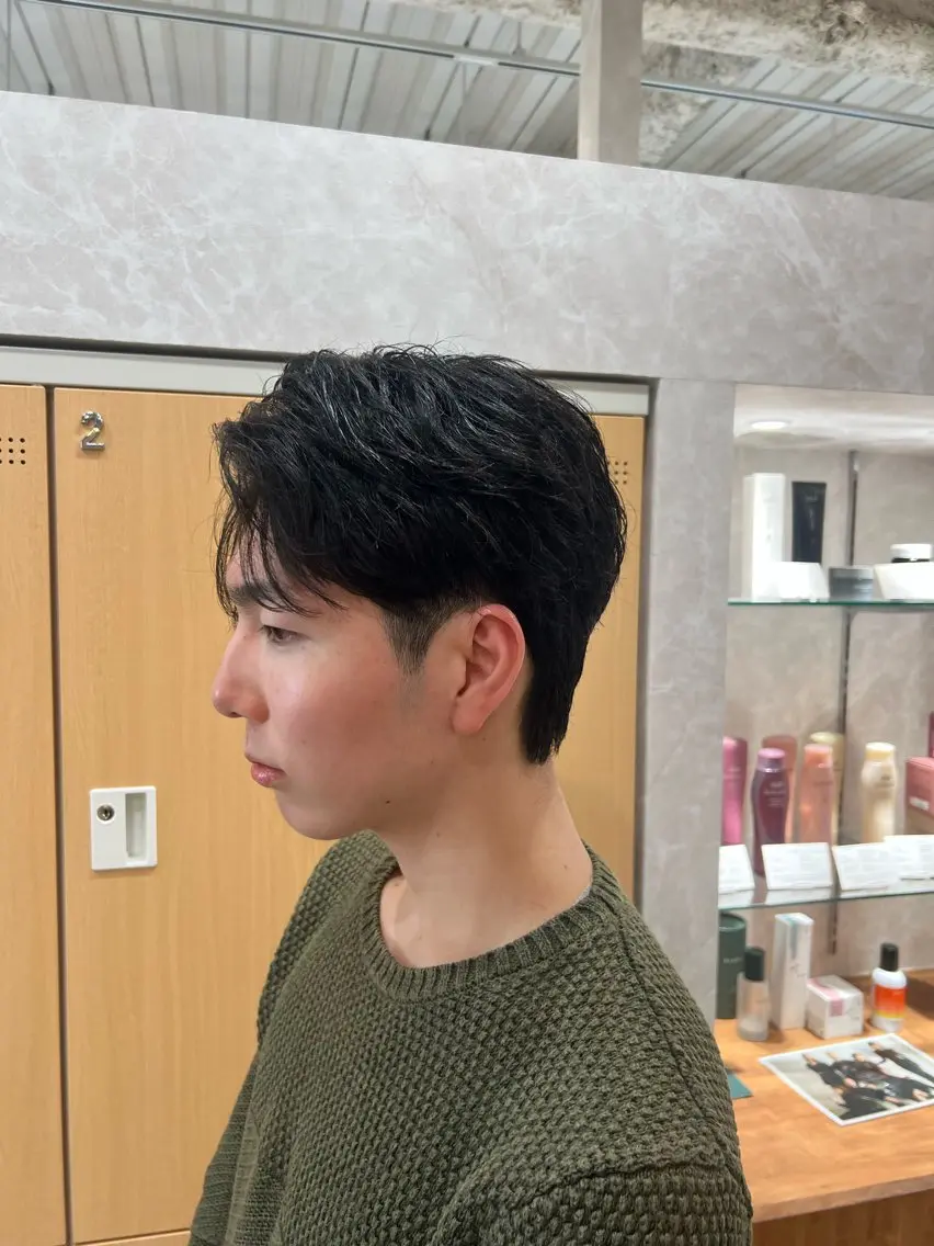 ショート メンズ センターパート メンズパーマ 近藤 叶大のヘアスタイル
