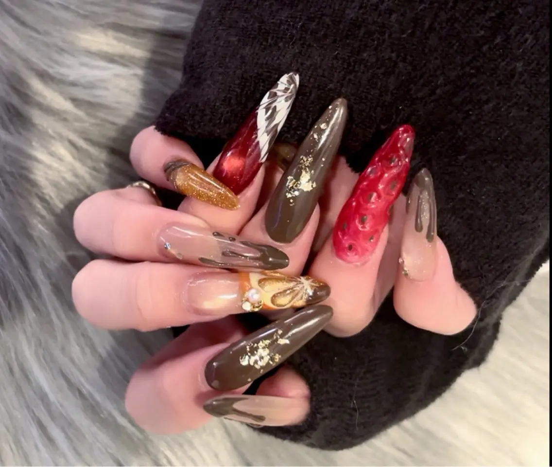 ネイル バレンタイン ハンドネイル NailSalon Liaraのネイルデザイン