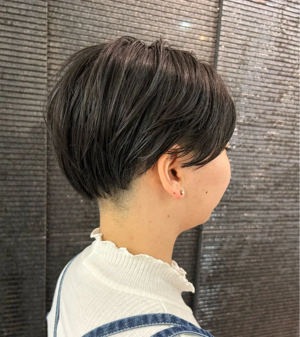 ショート ショートヘア 對馬 光梨のヘアスタイル