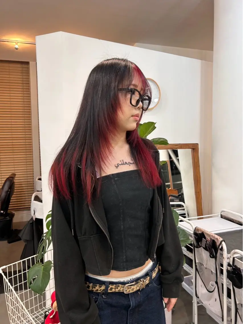 ロング かがやしづ ⭐️ベージュのヘアスタイル