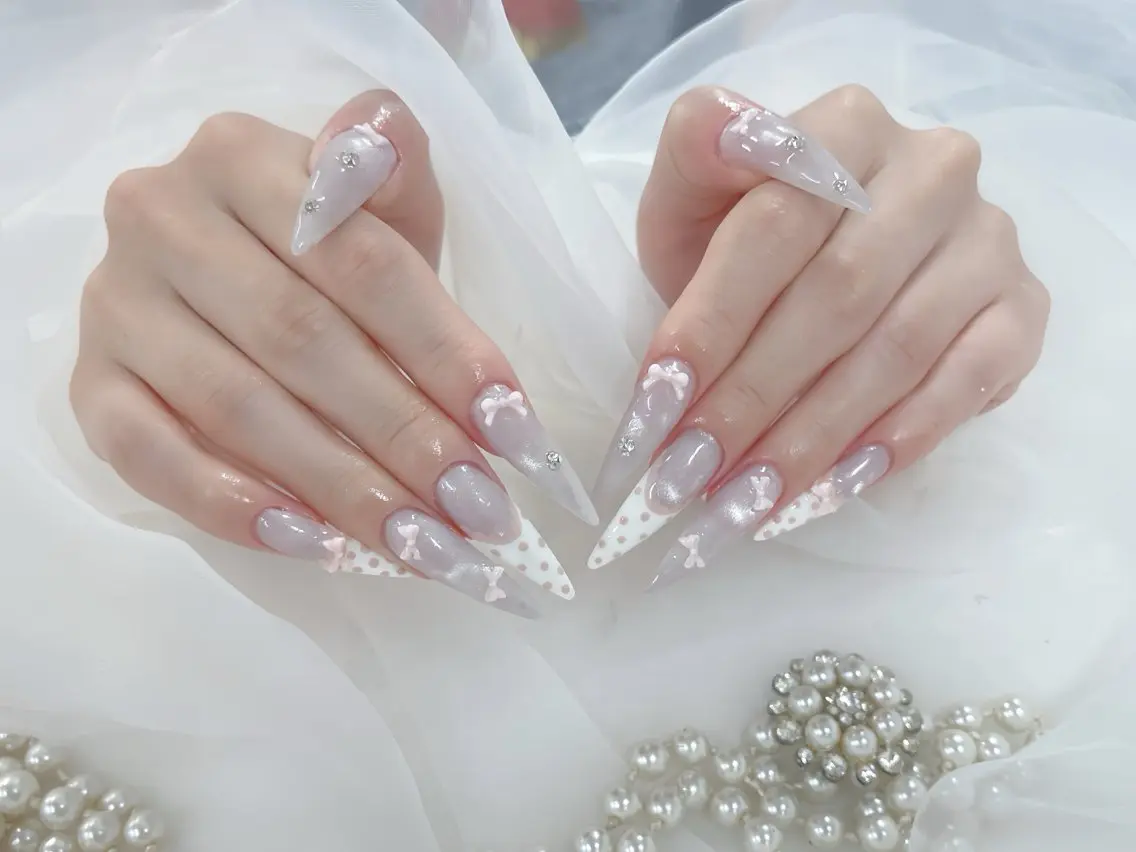 ネイル アートネイル チークネイル ジェルネイル ロングネイル マグネットネイル ハンドネイル Rin Nail 新大久保店のネイルデザイン