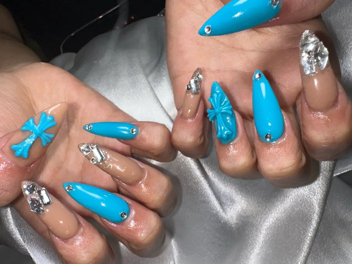 ミディアム ハンドネイル YOKOSUKA NAILS💅✨のネイルデザイン