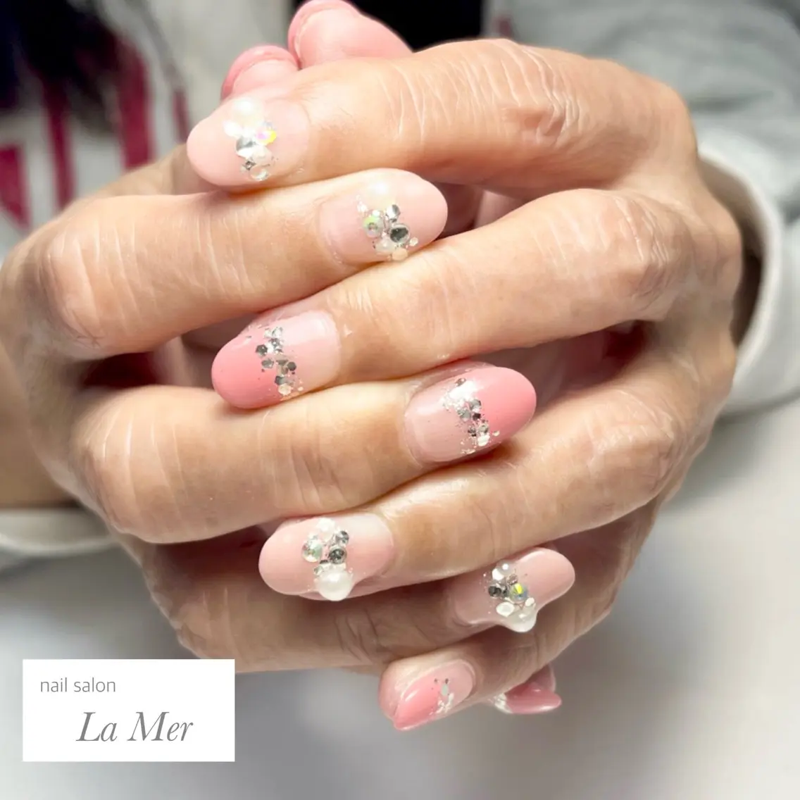 ネイル 入学式 フットネイル フレンチネイル ラメ(グリッター) オフィスネイル ハンドネイル nailsalon La Merのネイルデザイン
