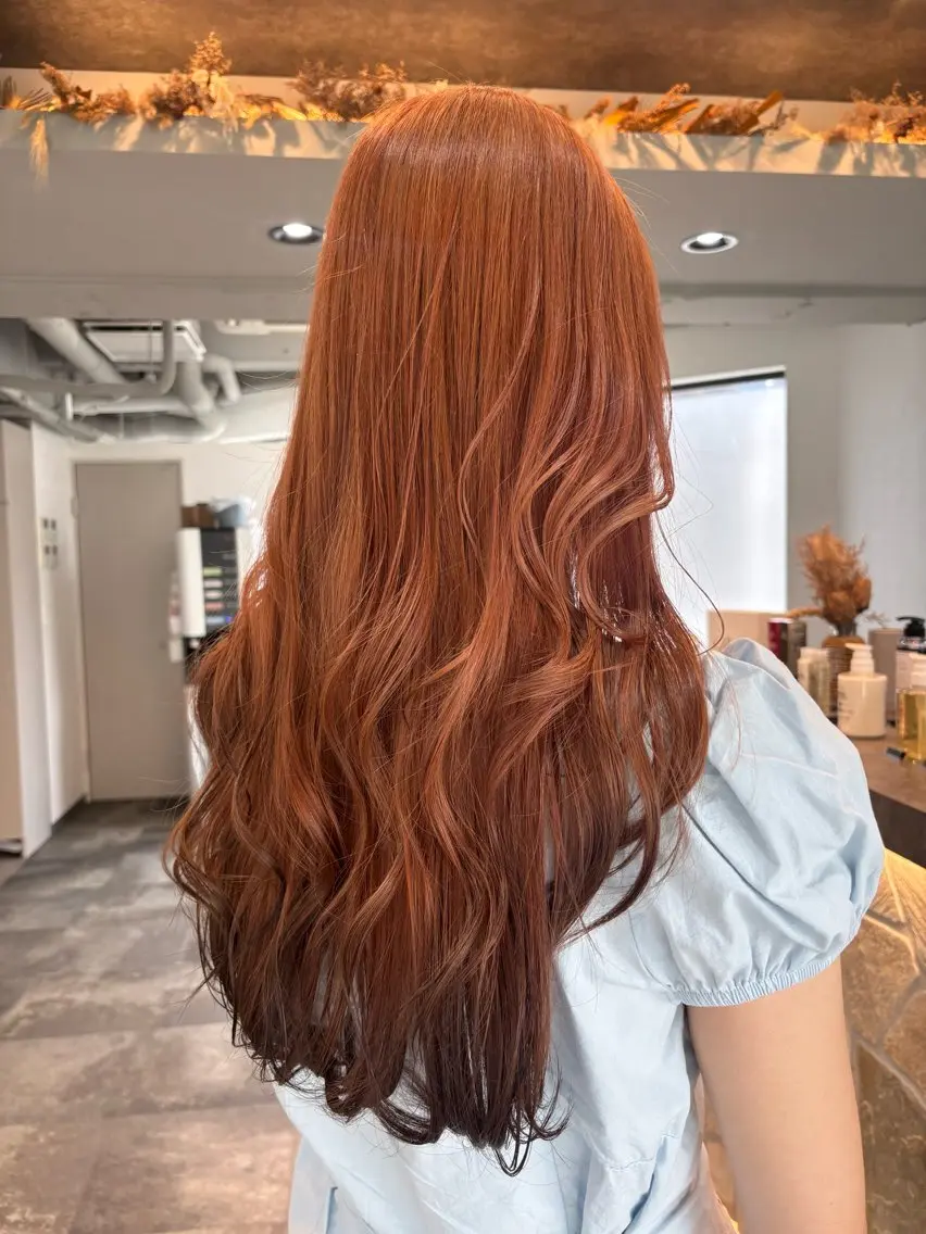 ロング カラー オレンジ ヘアカラー トリートメント レイヤー✂︎髪質改善 /艶カラー🤍noaのヘアスタイル