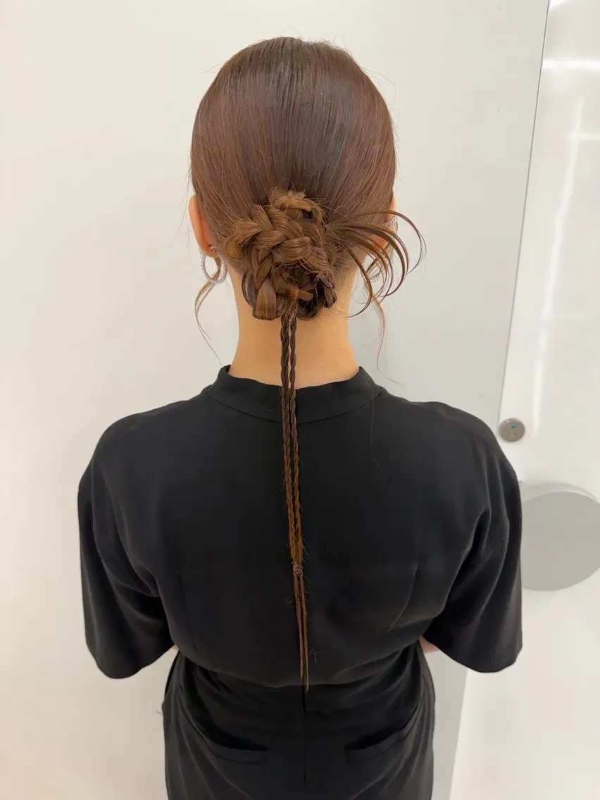 ヘアアレンジ 結婚式・ブライダル ヘアセット ヘアセット🎀耳つぼ 👂💎MONAMIのヘアスタイル