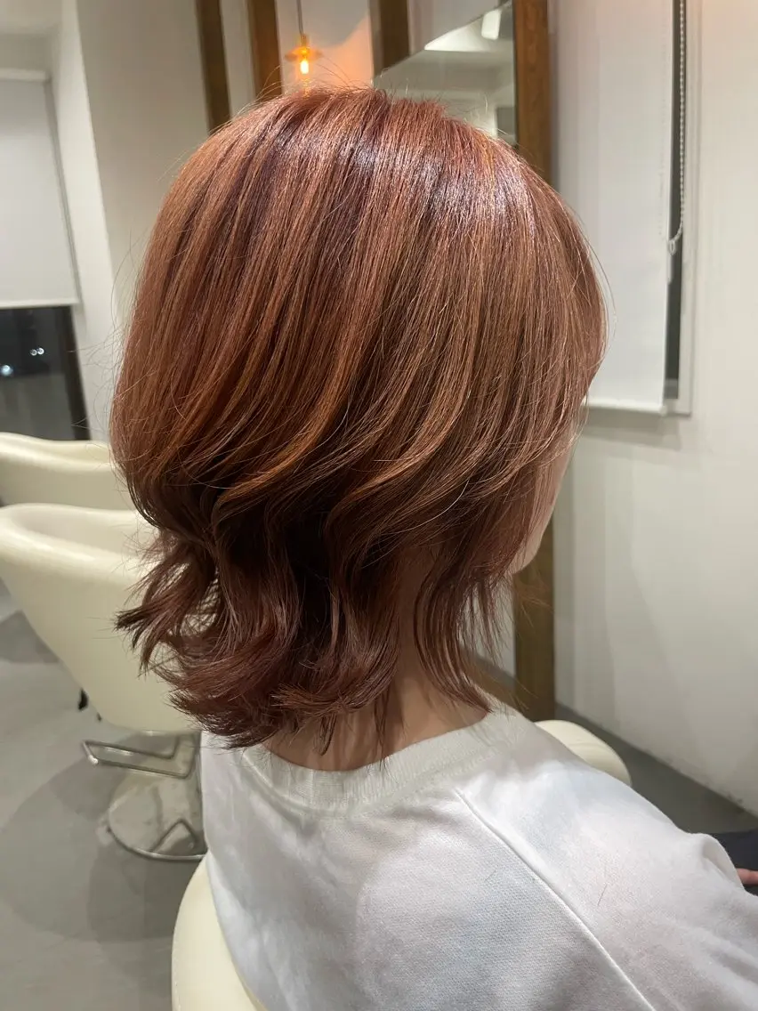 ミディアム カラー ヘアアレンジ オレンジ オレンジピンク ピンクカラー 🎨 SHIORI🥀のヘアスタイル