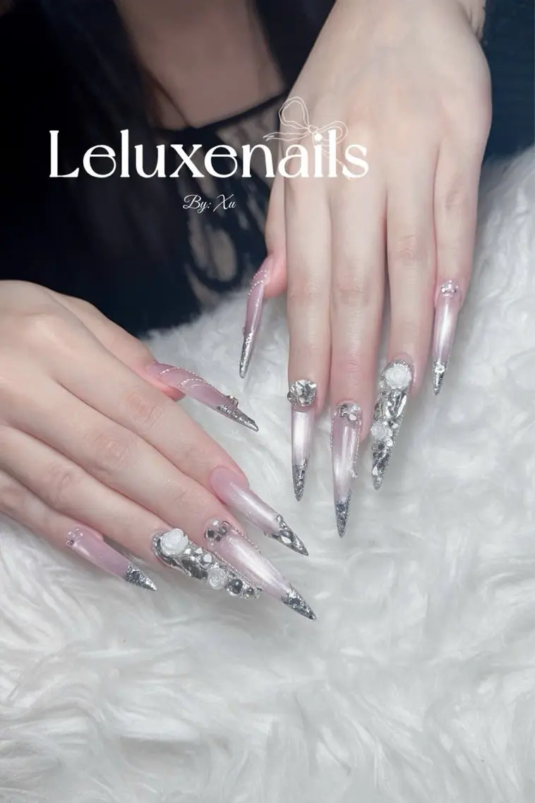 ネイル LE LUXE NAILSのネイルデザイン