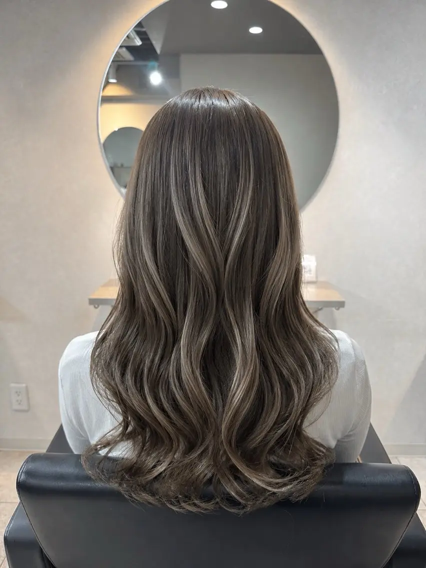 ロング カラー 武藤 美羽のヘアスタイル